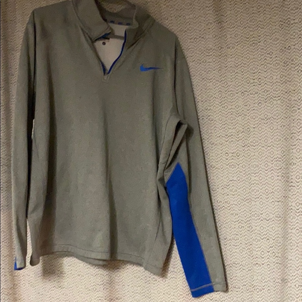 Light weight sweatshirt